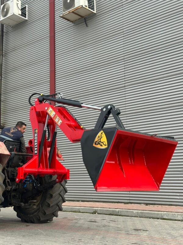 Tractor Rear Loader with Euro Linkage - JAGUAR X3 MODEL - Image 6