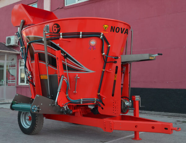 6M³ Vertical Feed Mixer - Image 3